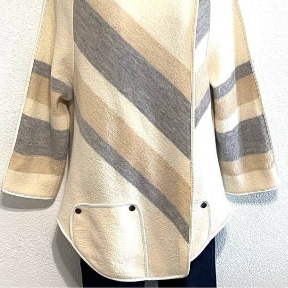 Chico's Woman 100% WOOL Cardigan Coat Sweater Size S - Picture 5 of 16